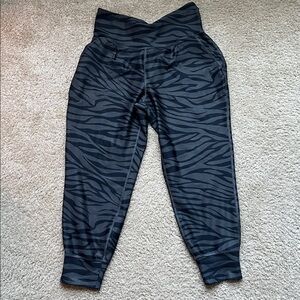 Old Navy Powersoft Petite Leggings